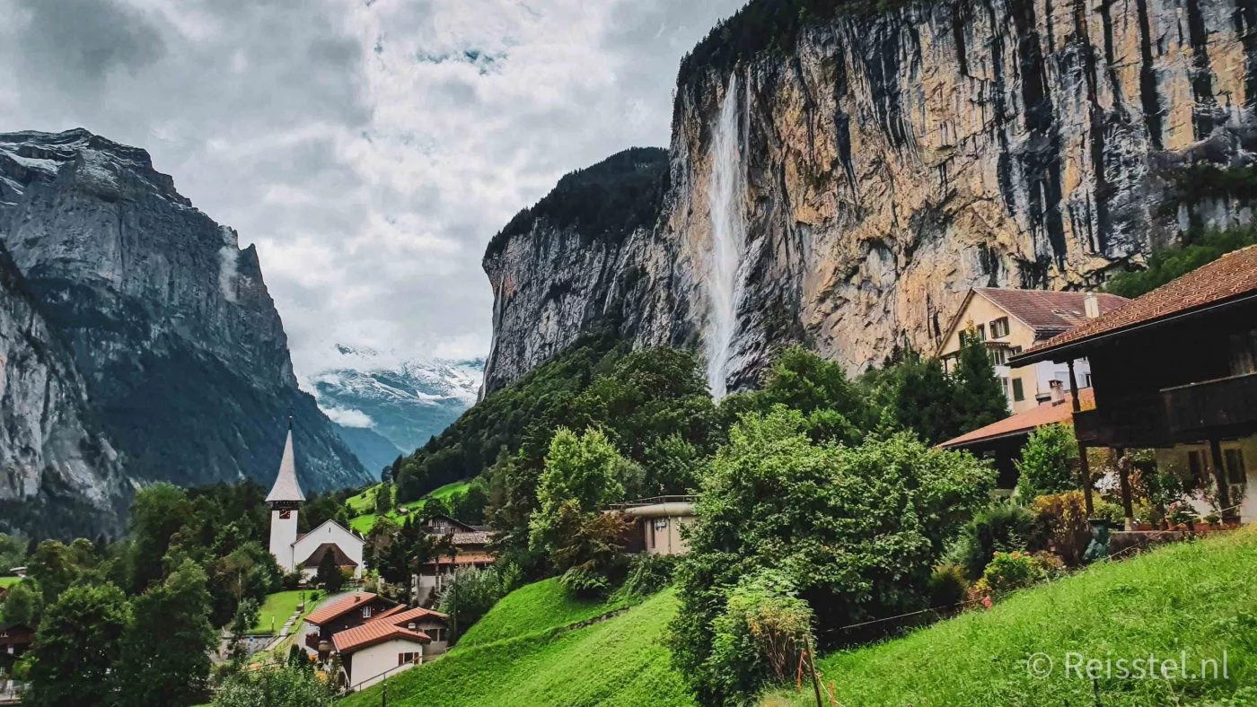 72 watervallen in Lauterbrunnen | de 5 mooiste fotospots | header