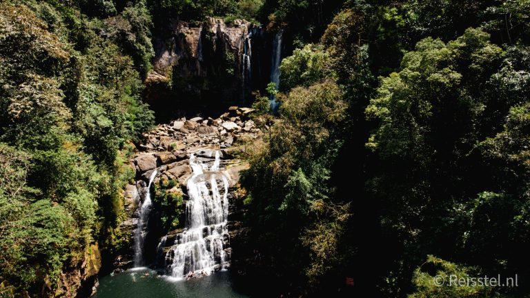 Uvita Nauyaca waterval | header