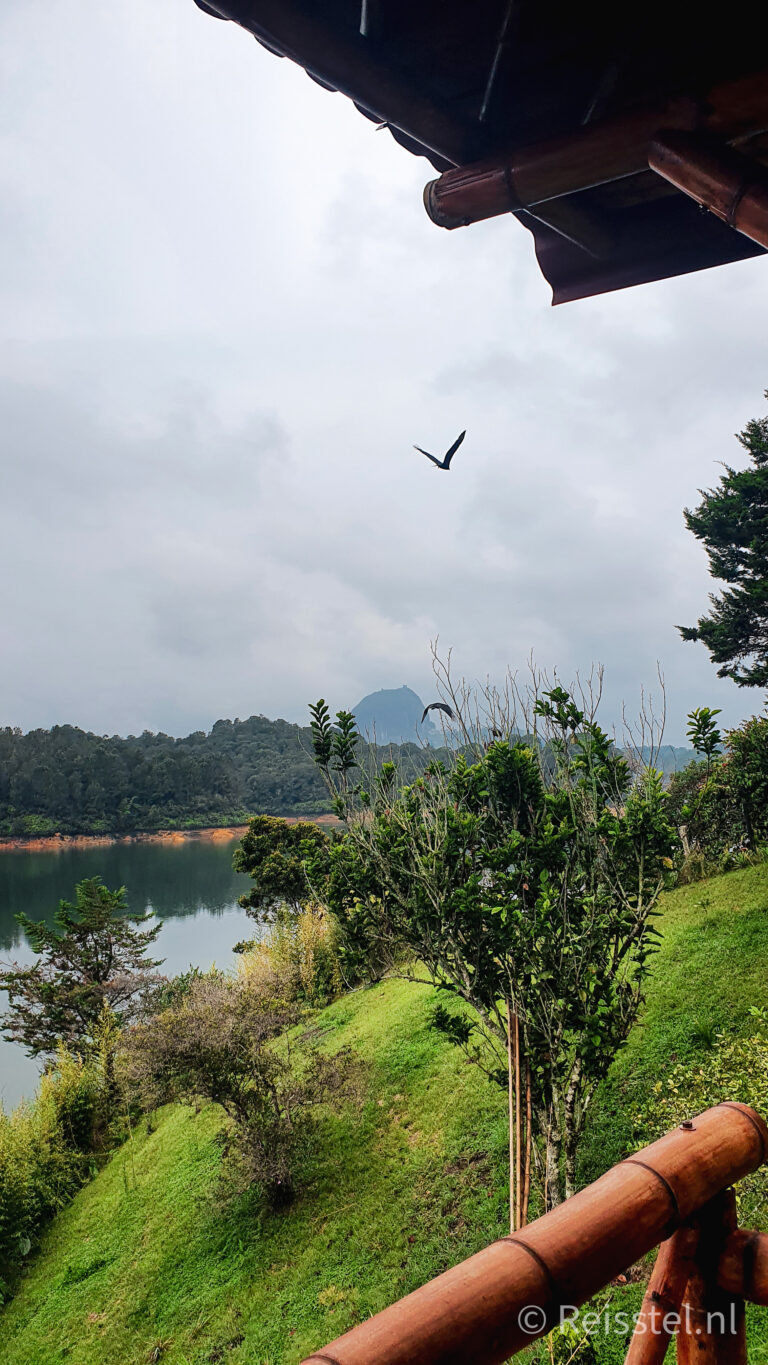 Reisgids Medellin | Tips & Bezienswaardigheden Medellin | Guatape Casa Encuenta uitzicht 3