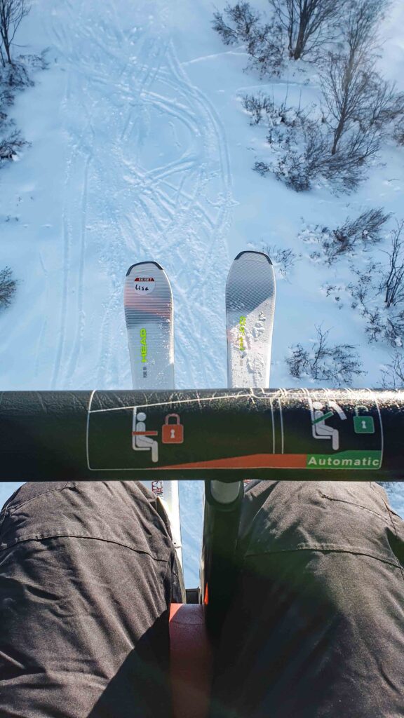 Wintersport | liften | stoeltjeslift beugel