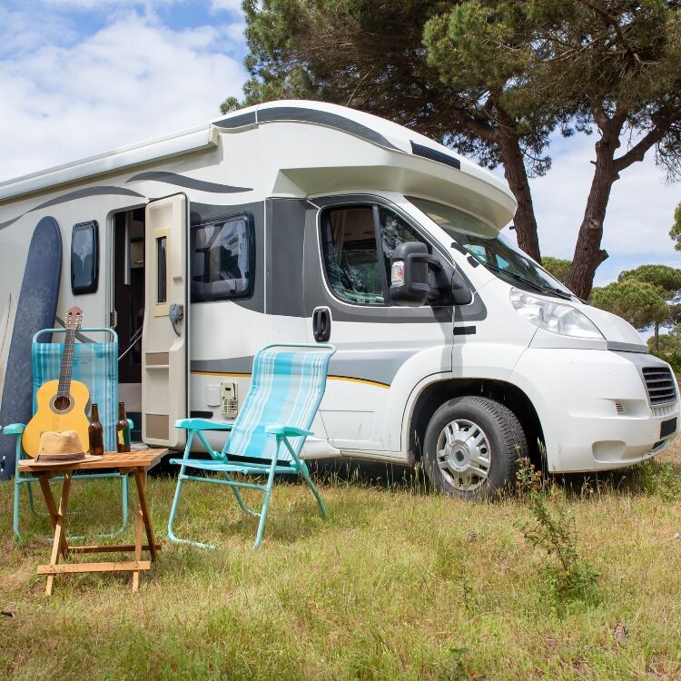 Reisstel.nl | Bus of camper laten ombouwen, zelf klussen of fabriekscamper