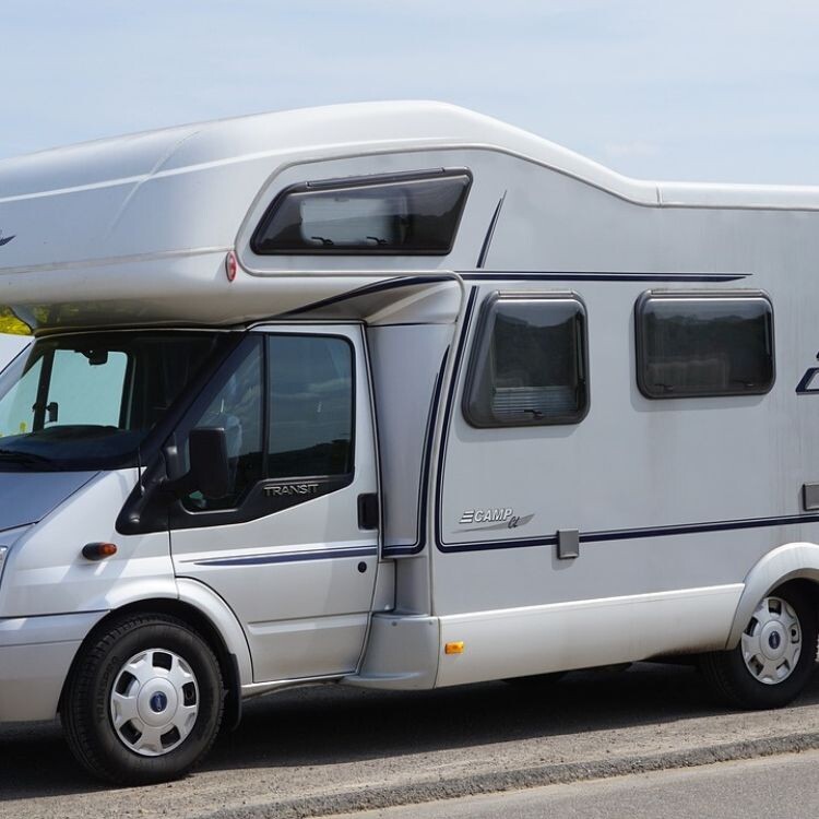 Reisstel.nl | Bus of camper laten ombouwen, zelf klussen of fabriekscamper