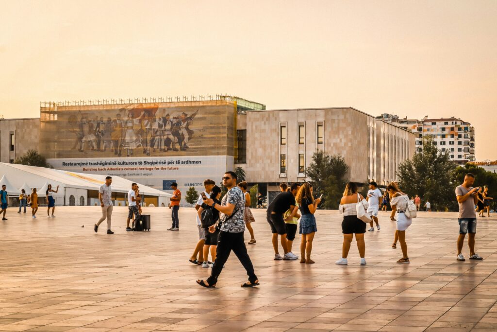 Albanië | Tirana | Photo by Abenteuer Albanien on Unsplash