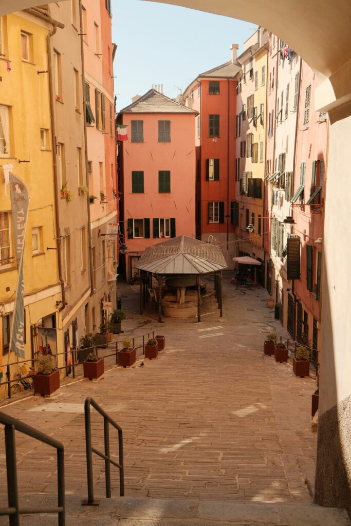 Straatjes van Ligurië | Photo by Limbo Hu on Unsplash