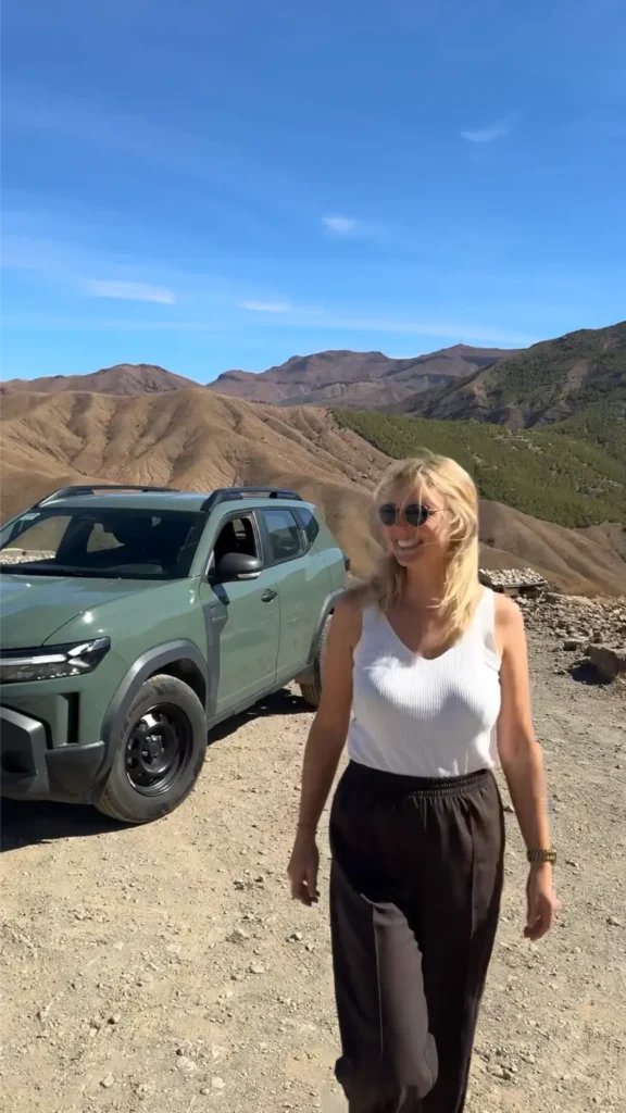 SUV door Atlasgebergte | Reisroute Marokko