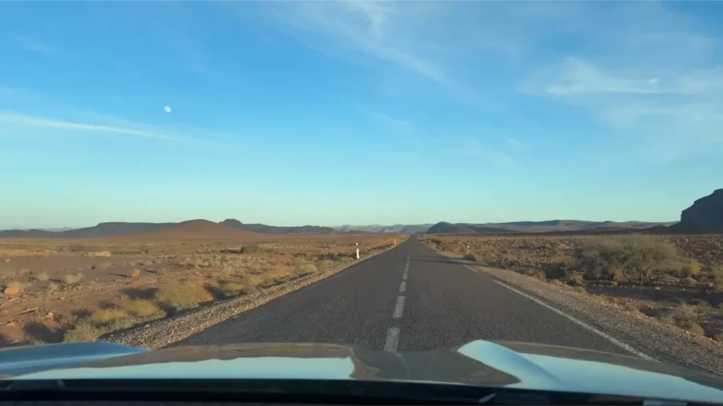 Uitzicht vanuit auto | Roadtrip Marokko