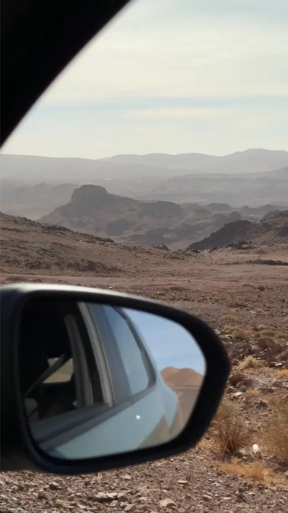 Uitzicht vanuit auto | Roadtrip Marokko